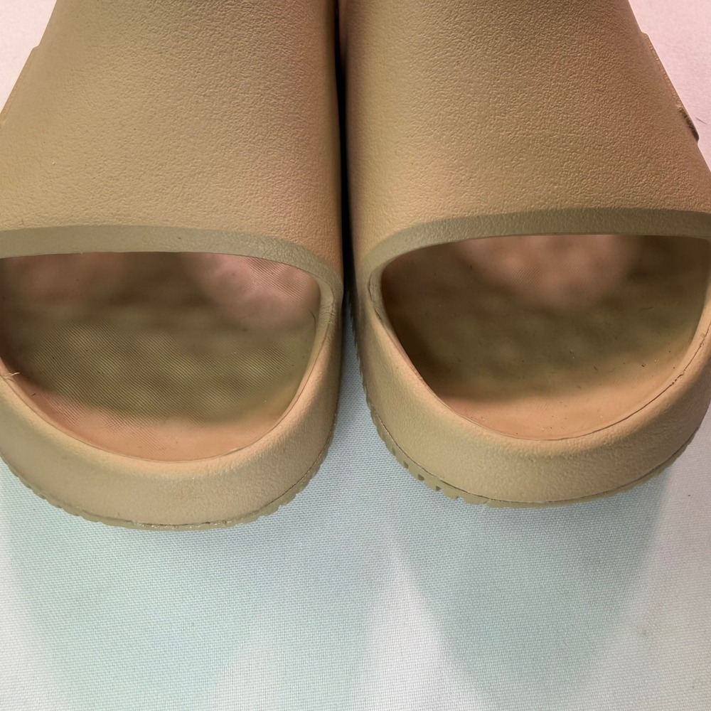 Nike Calm Slide Sesame Tan Kids Foam Sandals size 6Y women size 7 - Picture 3 of 7